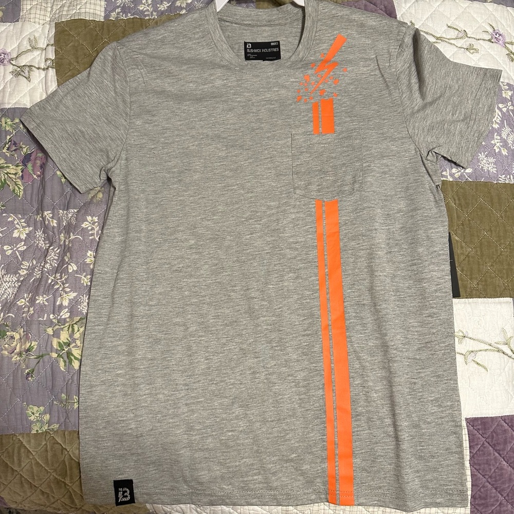 Bushwick Industries Grey T-Shirt Size Medium